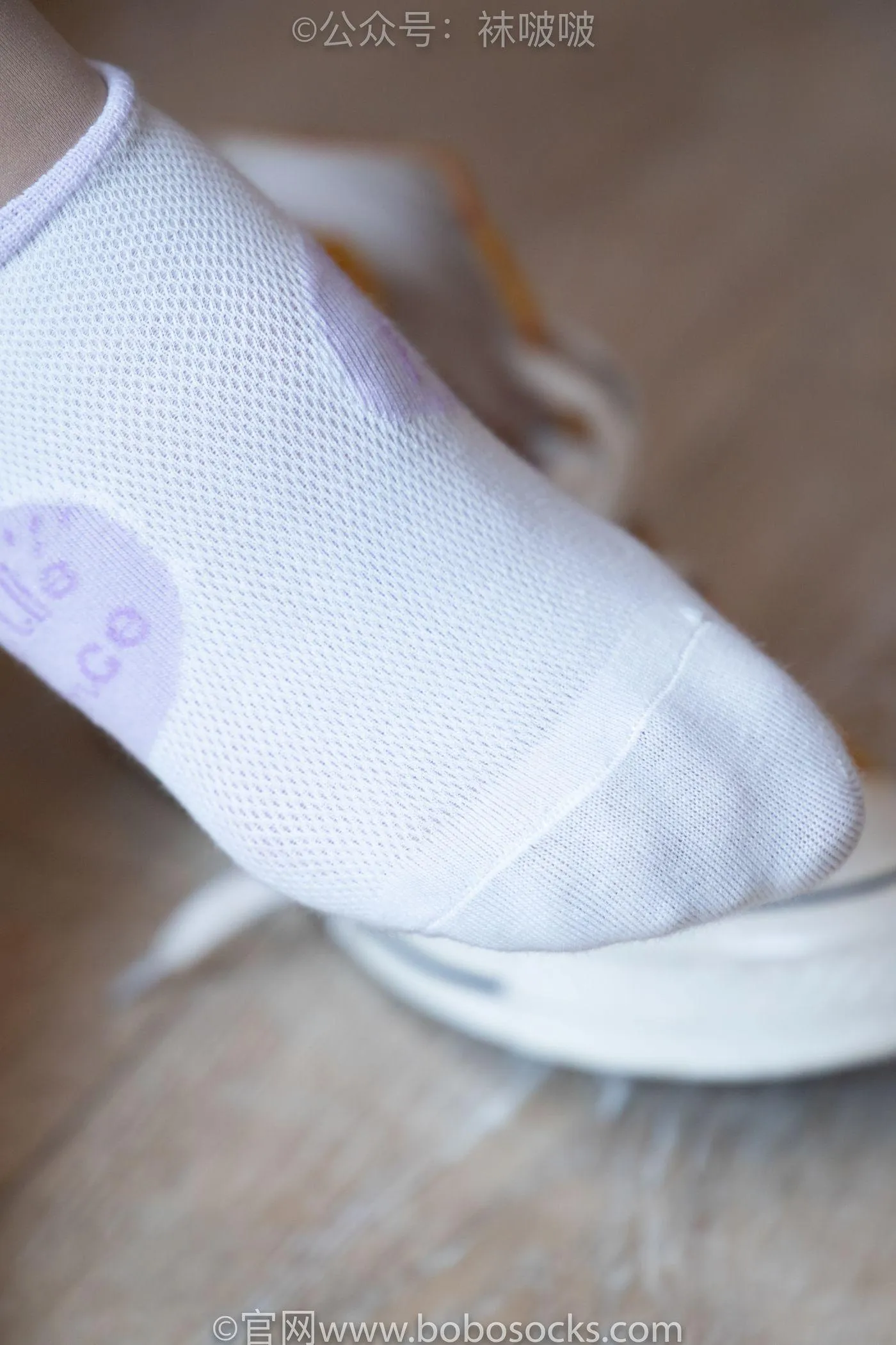 [BoBoSocks袜啵啵]NO.008 涵涵-帆布鞋、白色短棉袜、肉丝 [139P]插图
